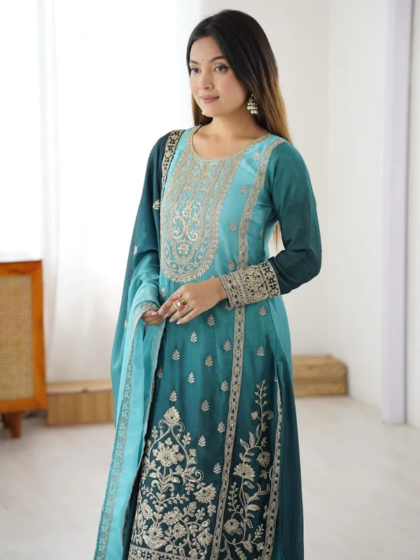 Dark_Blue_Elegant_Design_Chinon_Silk_Kurta_Set_For_Women