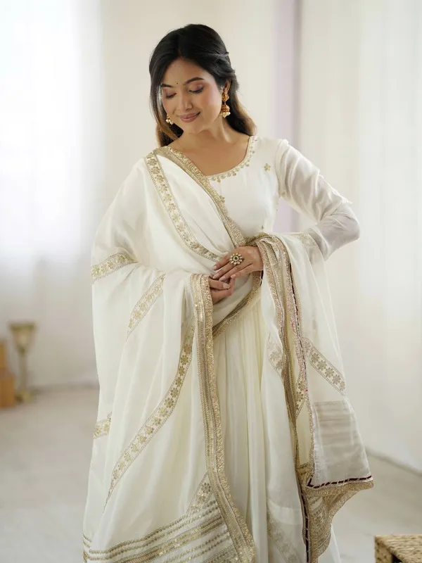 White_Elegant_Design_Chinon_Silk_Gown_For_Women