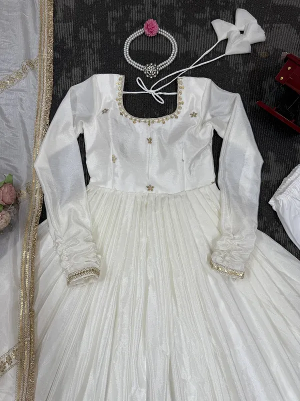 White_Elegant_Design_Chinon_Silk_Gown_For_Women