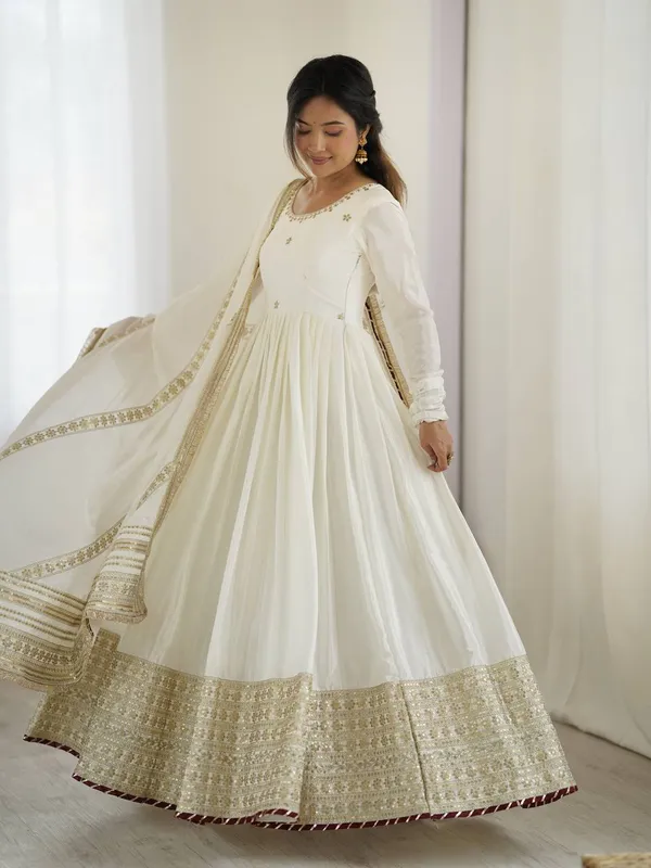 White_Elegant_Design_Chinon_Silk_Gown_For_Women