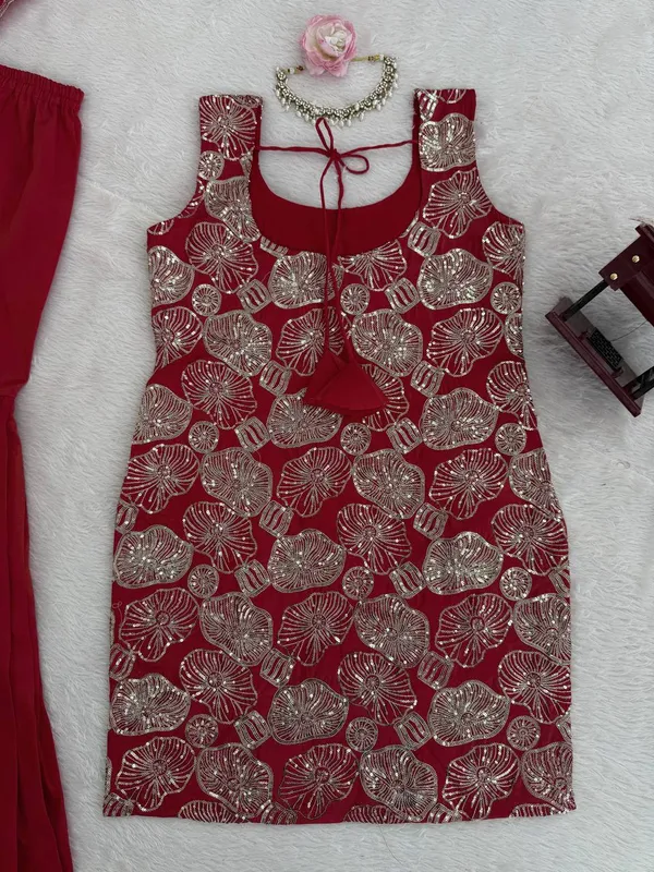 Red_Elegant_Design_Simmer_Silk_Kurta_Set_For_Women