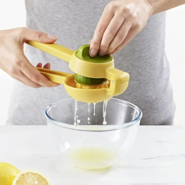 Lemon_Lime_Citrus_Squeezer_and_Juicer_(Multicolor)