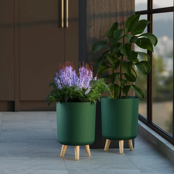 Flower_Pot_with_Plastic_Legs_(Green)_(Pack_of_1)