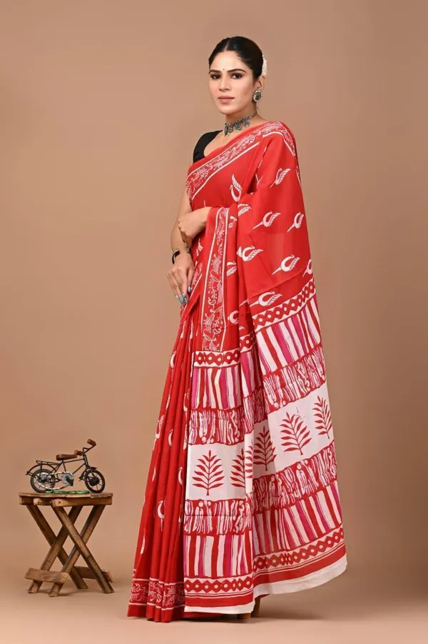 Red_Soft_Mulmul_Cotton_Saree