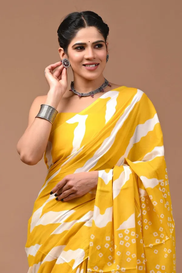 Bright_Yellow_Soft_Mulmul_Cotton_Saree