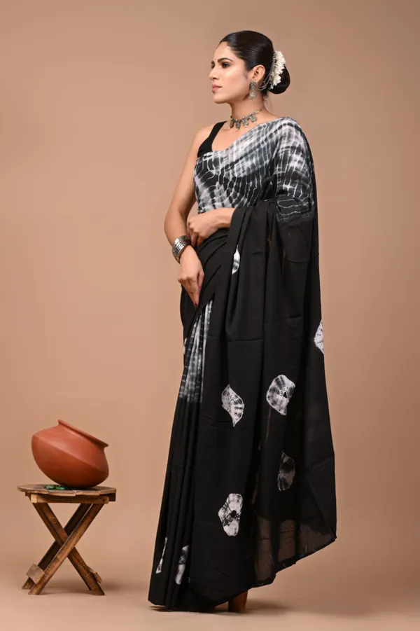Black_Mulmul_Cotton_Saree_with_White_Tie-Dye_Print