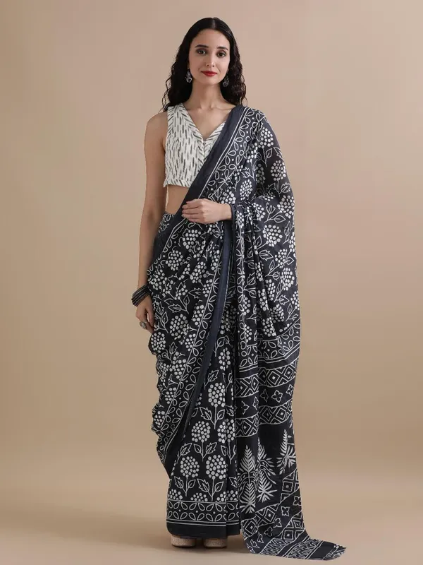 Black_Soft_Mulmul_Cotton_Saree_For_Women