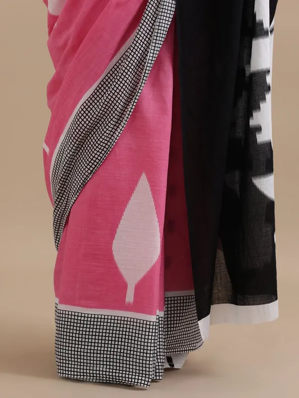 Pink_Soft_Mulmul_Cotton_Saree_For_Women