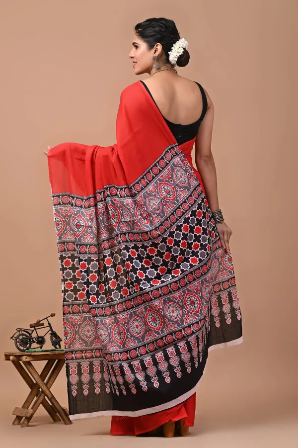 Solid_Red_Soft_Mulmul_Cotton_Saree