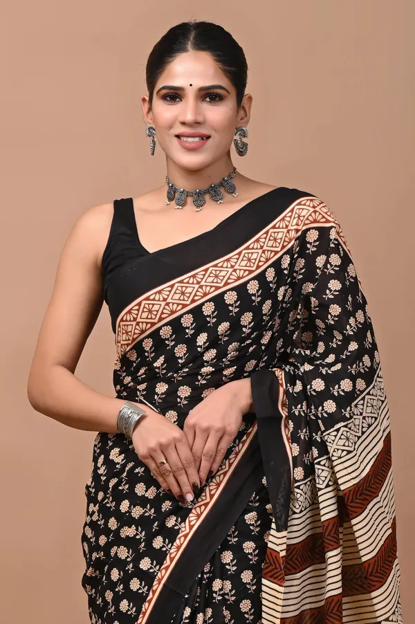 Black_Soft_Mulmul_Cotton_Saree