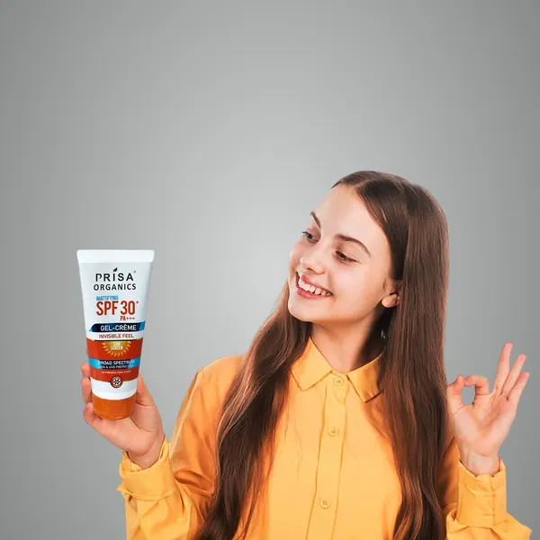 Mattifying_Spf_30_Pa+++_Gel_Cream_Invisible_Feel_Sun_Screen_Broad_Spectrum_Uva_&_Uvb_Protection_No_Paraben_,_Non-Sticky_,_100G_With_48_Hour_Glow