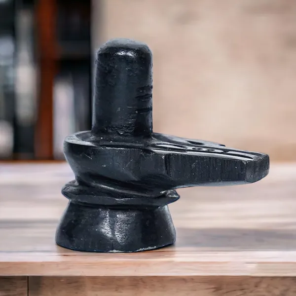 Black_Stone_Lord_Shivlingam_For_Puja