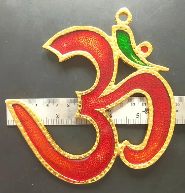 Red_Metal_Om_Door_Hanging_Article