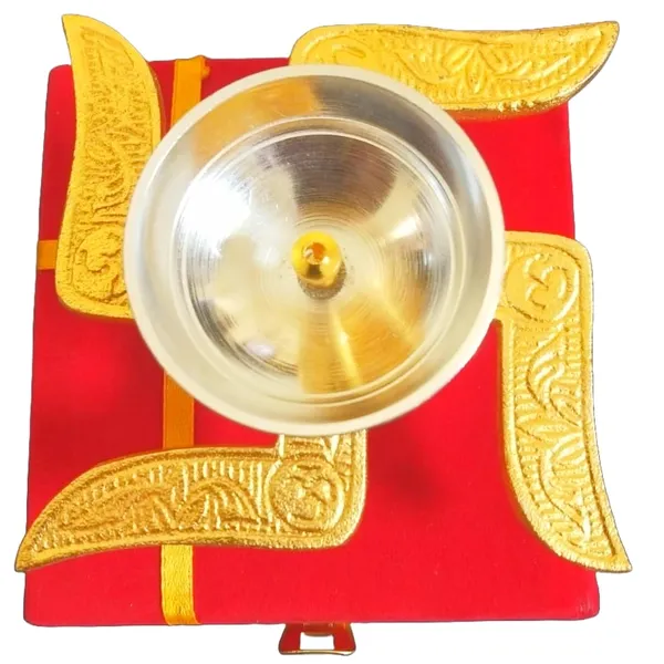 Golden_Traditional_Swastik_Diya_With_Velvet_Gift_Box_For_Puja