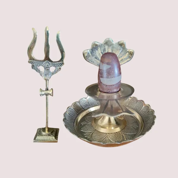 Golden_Narmadeshwer_Shivlingam_With_Brass_Stand,Embossed_Design_Plate_And_Brass_Trishool