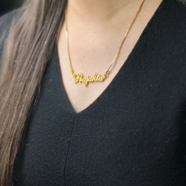 Golden_Classic_Name_Necklace_For_Women