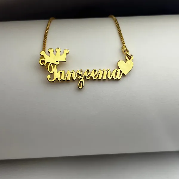 Golden_Crown_Name_Necklace_With_Small_Heart_For_Women