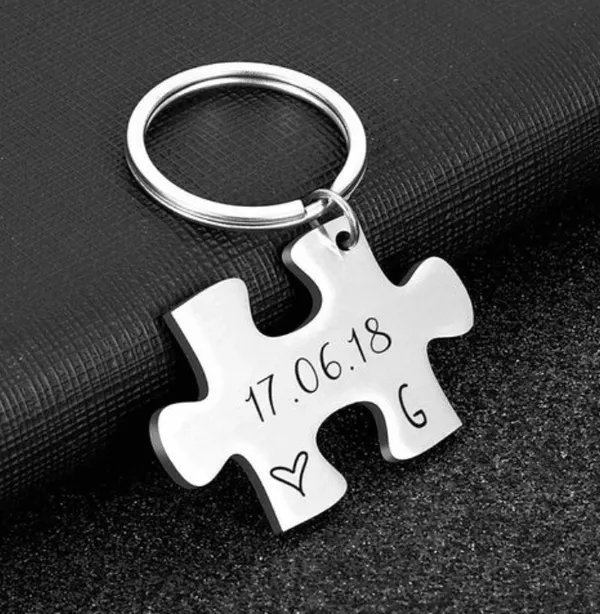 Silver_Customised_Puzzle_Keychain_With_Date_And_Initials_For_Men
