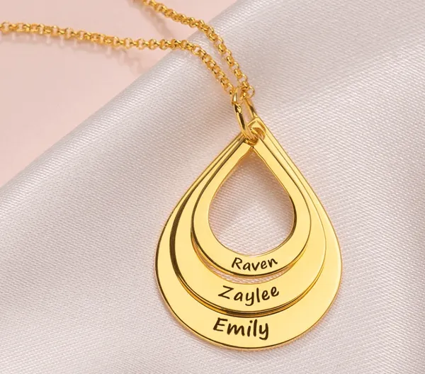 Golden_Drop_Of_Love_Necklace_With_Names_For_Men