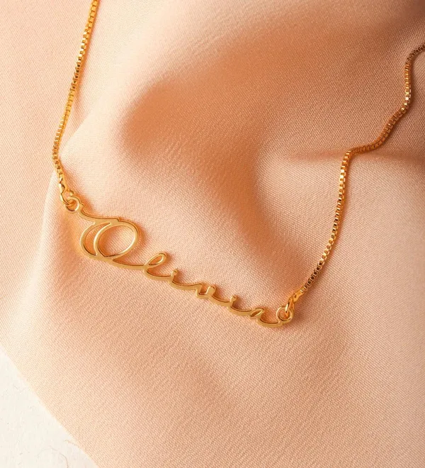 Golden_Signature_Style_Name_Necklace_For_Women