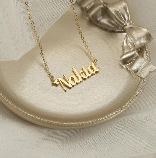 Golden_Stylish_Custom_Name_Necklace_For_Unisex