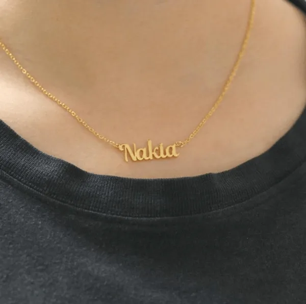 Golden_Stylish_Custom_Name_Necklace_For_Unisex
