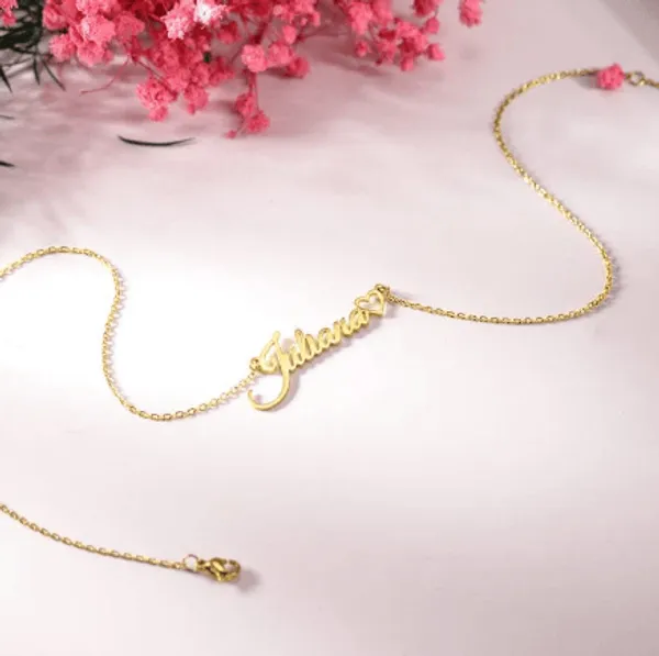 Golden_Custom_Name_Necklace_With_Heart_For_Unisex