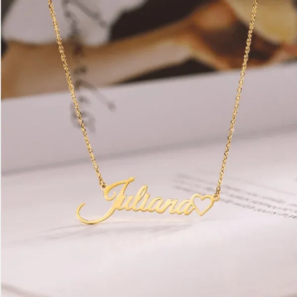 Golden_Custom_Name_Necklace_With_Heart_For_Unisex