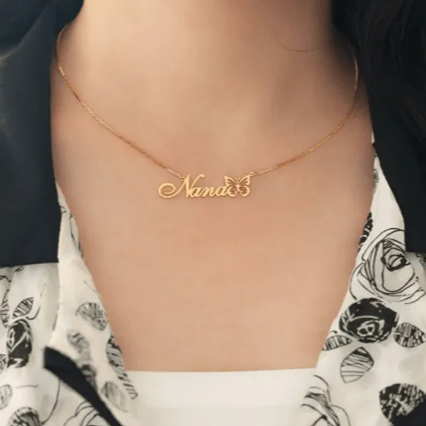 Golden_Stylish_Custom_Name_Necklace_With_Butterfly_For_Unisex