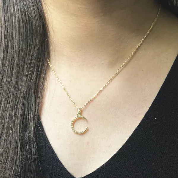 Golden_Crescent_Moon_Pendant_For_Unisex