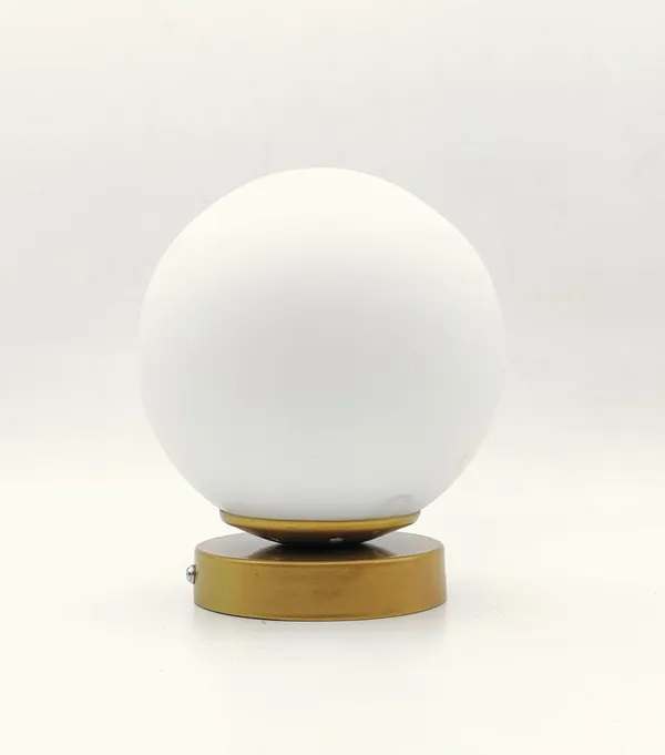 White_&_Gold_Metal_Wall_Light_Lamp_With_Glass_Shade_For_Bedroom,_Living_Room,_Cafe,_Restaurant,_Hallway,_Kitchen
