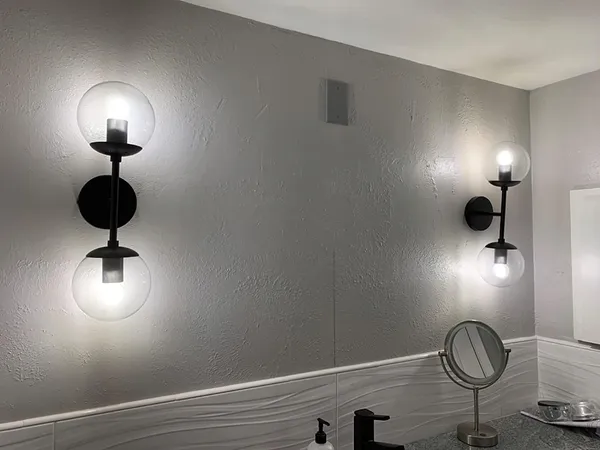 Black_Wall_Light_With_For_Bedroom,_Living_Room_And_Home_Decoration_With_Clear_Glass_Globe_Shade_(Without_Bulb)