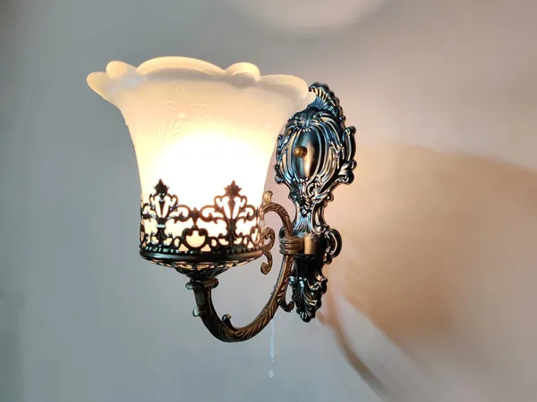Golden_Antique_Traditional_Wall_Light_Fixture_Decorative_Sconce_With_Glass_Shade,_Classic_Lighting_Fixture_Perfect_For_Bedroom,_Living_Room,_Hallway,_Corridors,Entryways_(With_Bulb)