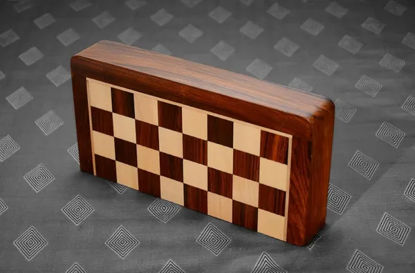 Maple_wood_12_Inch_Wooden_Handcrafted_Magnetic_Foldable_Chess_Board_Set_With_FREE_EXTRA_QUEENS