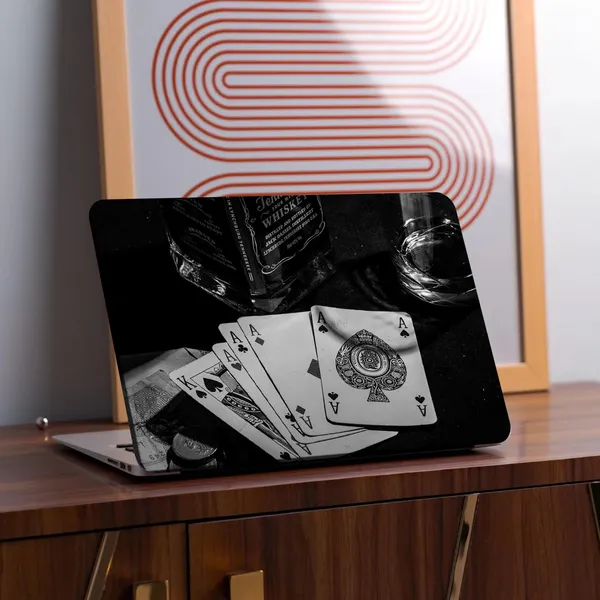 Bold_Playing_Card_Printed_Laptop_Skin_Striking_Matte_Design