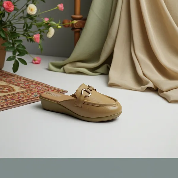 Elira_Heritage_Mule_Loafers_–_Sand_Beige_Gold-Link_Flats