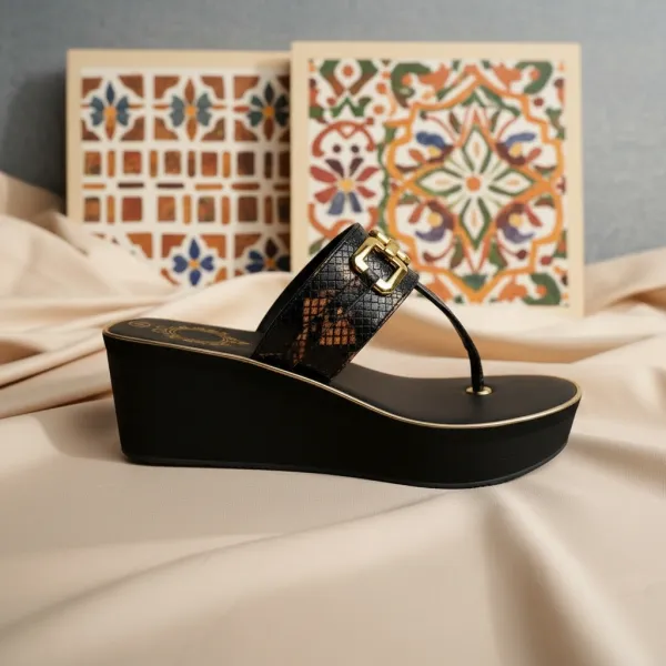 Luxury_Black_Wedge_Sandals_with_Gold_Chain_Detail_for_Women