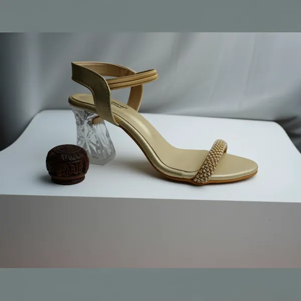 Luxury_Champagne_Gold_Crystal_Heel_Sandals_for_Women