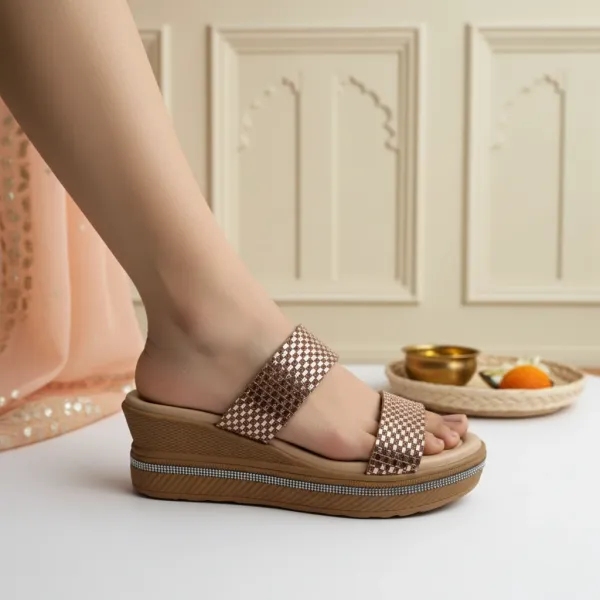 Rosé_Elara_Embellished_Platform_Wedge_Sandals