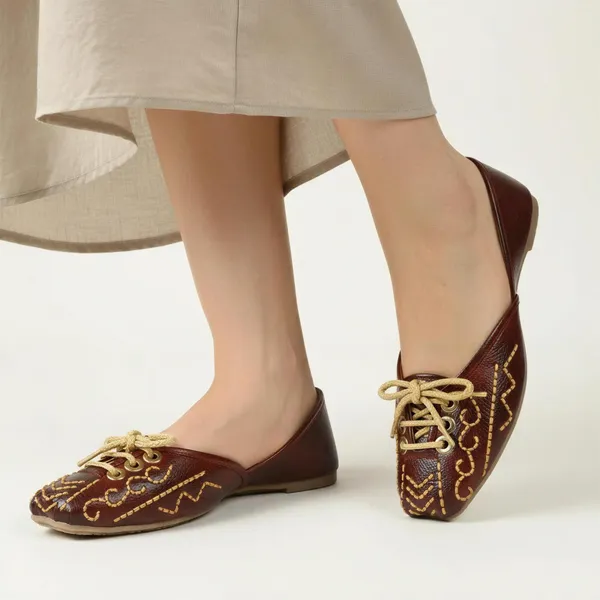 WOSUM_Maroon_Brown_&_Gold_Embroidered_Women's_Punjabi_Jutti