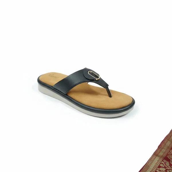 Women’s_Black_Comfort_Flip_Sandals_–_Cushioned_Lightweight_Casual_Slippers