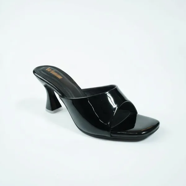 Women’s_Black_Patent_Mule_Heels_–_Sculpted_Mid_Heel_Minimalist_Slide_Sandals
