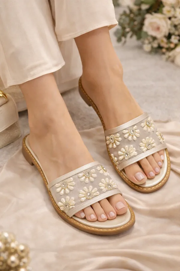 Wosum_Pearl_Daisy_Embellished_Women’s_Slide_Sandals_–_Premium_Champagne_Flat_Slippers