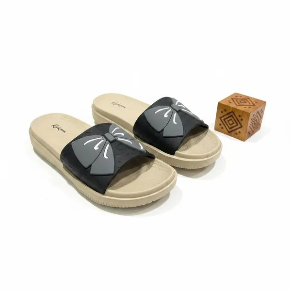 Women’s_Cute_Bow_Slide_Slippers_–_Soft_EVA_Anti-Slip__Home_Slides