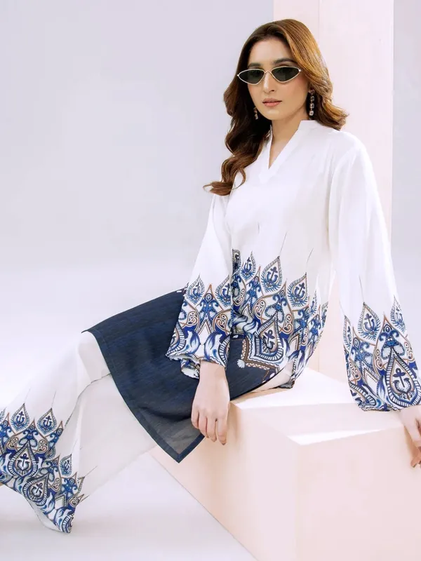 Elegant_Printed_White_&_Blue_Kurta_Set_for_Women