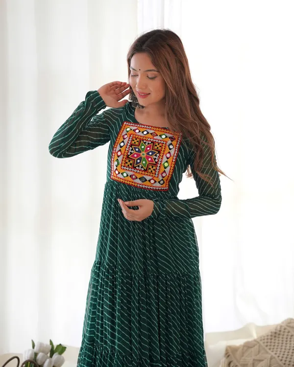 Bottle_Green_Pure_Soft_Organza_Silk_Floral_Print_Fully_Flair_Kali_Pattern_Anarkali_With_Dupatta_Set_&_Pent
