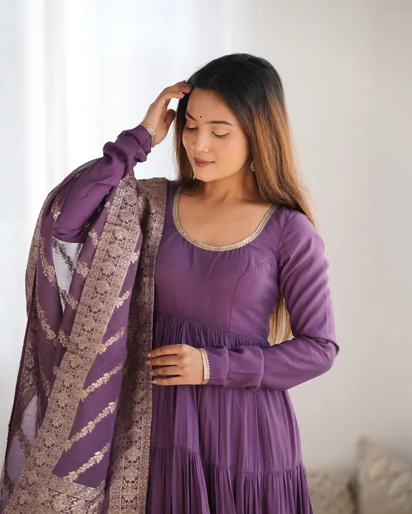 Mauve_Purple_Pure_Soft_Roman_Silk_Chanderi_Discharge_Print_Kedia_Style_Kurta_With_Dupatta_&_Palazzo