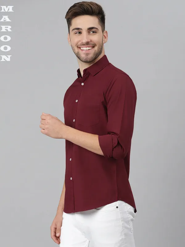 Maroon_Cotton_Blend_Solid_Full_Sleeve_Shirt_For_Men
