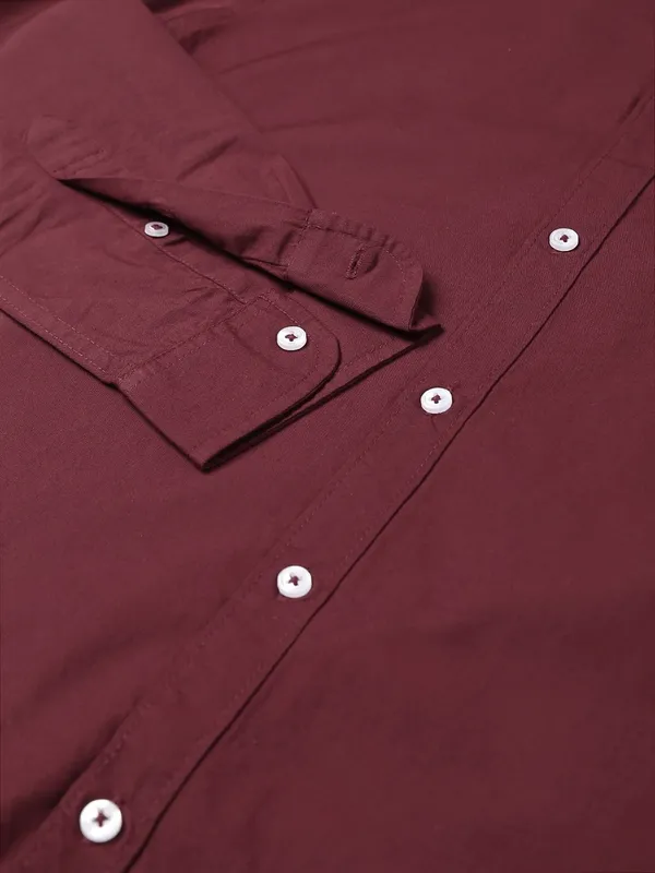 Maroon_Cotton_Blend_Solid_Full_Sleeve_Shirt_For_Men