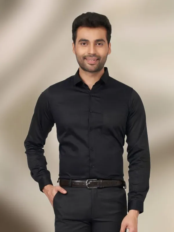 Black_Cotton_Blend_Solid_Full_Sleeve_Shirt_For_Men